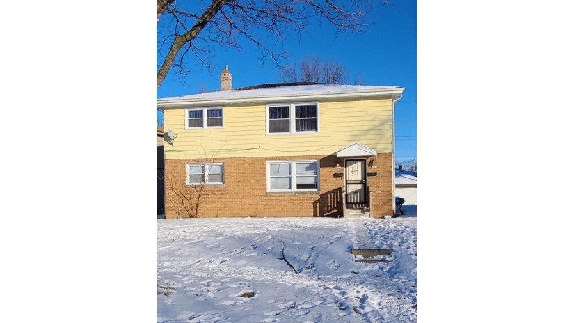 5264 N 84th St 5266 Milwaukee, WI 53225 by Root River Realty $149,900