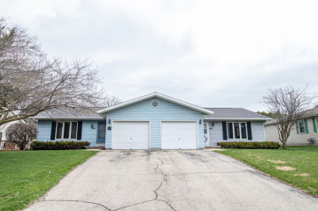 1087 Bayberry Dr 1, 2, Watertown, WI 53098