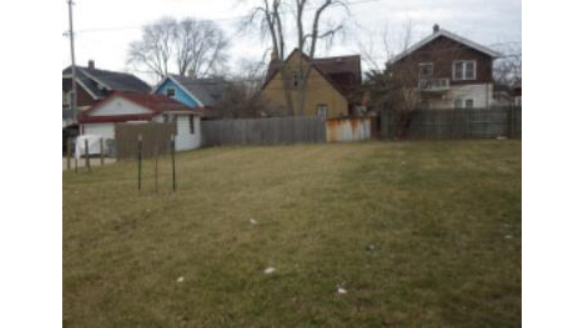 2944 N 58th St Milwaukee, WI 53210 by 1st Advantage Real Estate $10,000