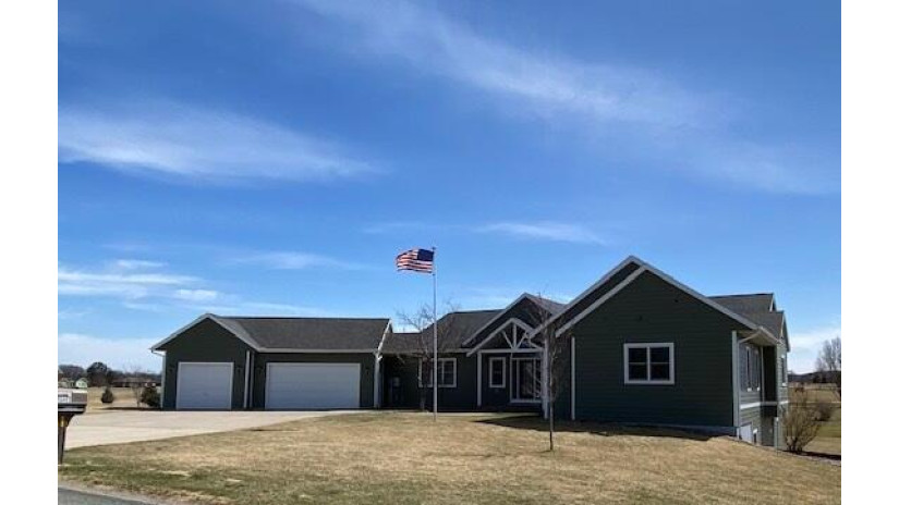 N13453 Wildrose Rd Trempealeau, WI 54661 by Assist 2 Sell Premium Choice Realty, LLC $524,900