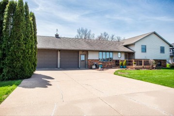 1411 W Montgomery St, Sparta, WI 54656