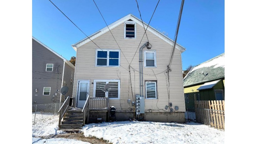 3266 N 3rd St Milwaukee, WI 53212 by Smart Asset Realty Inc $190,000