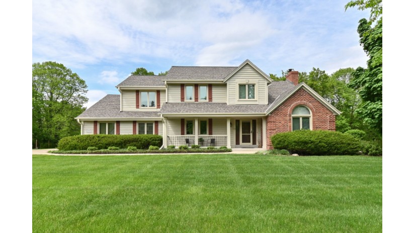 N49W16054 Graysland Dr Menomonee Falls, WI 53051 by Shorewest Realtors $495,000