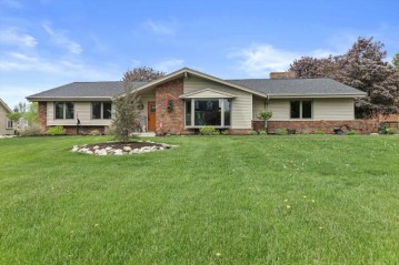 5110 Riverside Rd, Waterford, WI 53185-333