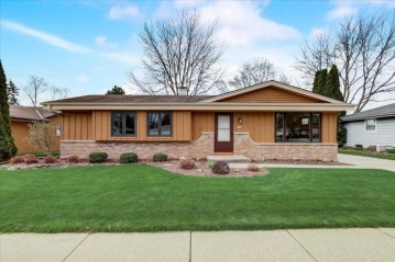 1409 Madison St, Waukesha, WI 53188