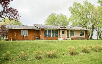 118 S Summit St, Alma Center, WI 54611