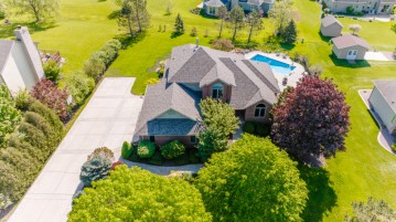 385 Maurice Dr, Union Grove, WI 53182-1277
