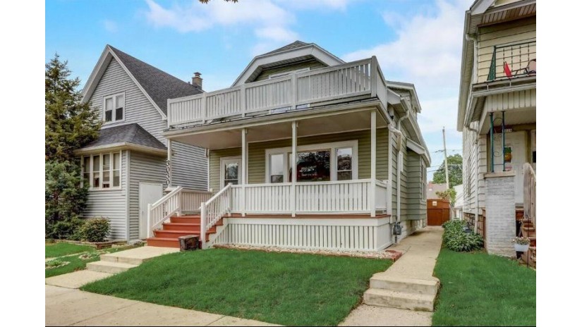 3030 S 15th Pl Milwaukee, WI 53215 by RE/MAX Market Place - 414-303-6761 $195,000