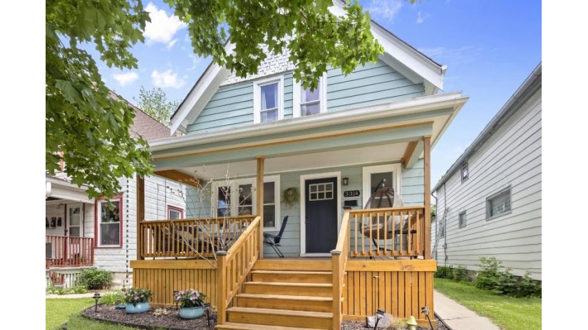 3314 N Pierce St Milwaukee, WI 53212 by Coldwell Banker Realty $265,000