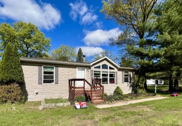 N8969 9th Ave, Clearfield, WI 53950