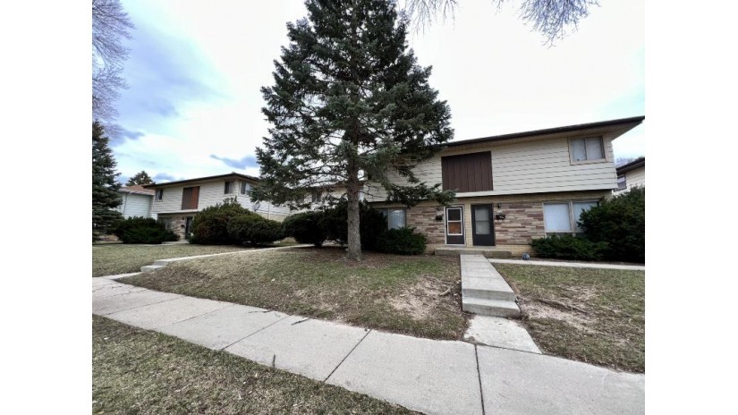 5740 N 94th St 5752 Milwaukee, WI 53225 by Compass RE WI-Northshore $490,000