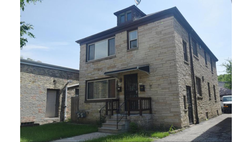 1338 N 43rd St 1340 Milwaukee, WI 53208 by Crossroads Real Estate LLC $185,000