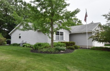 2335 N University Dr, Waukesha, WI 53188-1479