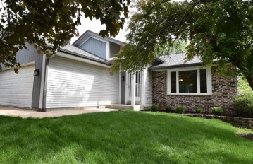 520 E Marquette Ave, Oak Creek, WI 53154