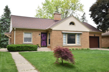 3261 N 96th St, Milwaukee, WI 53222-3403