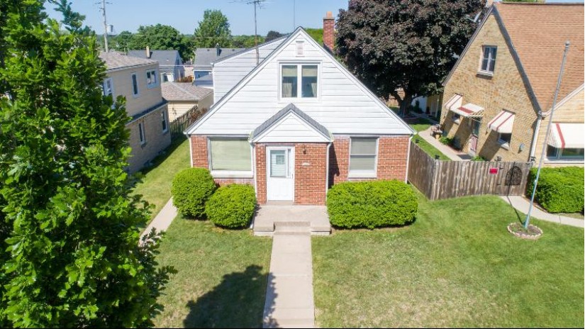 3645 S 16th St Milwaukee, WI 53221 by Homestead Advisors $210,000