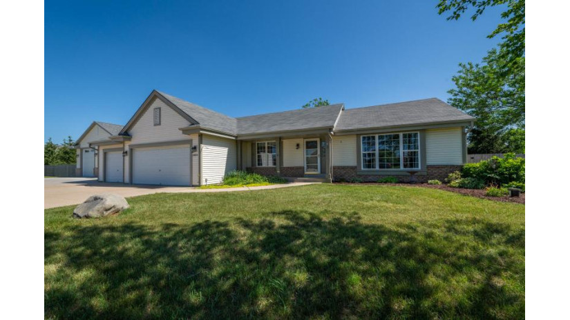 33311 Cayuga Way Waterford, WI 53120 by EXP Realty, LLC~MKE $549,900