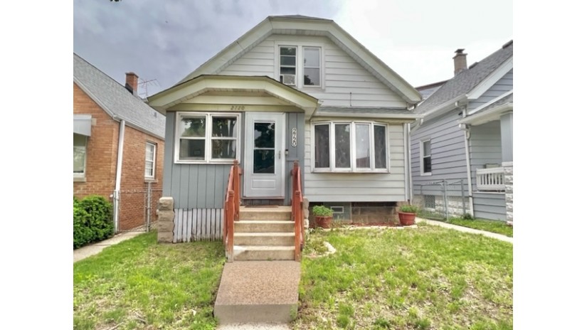 2720 S 16th St Milwaukee, WI 53215 by Shorewest Realtors $130,000
