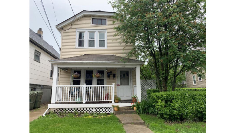 1742 N Warren Ave 1742A Milwaukee, WI 53202 by Realty Executives Integrity~Brookfield $215,000