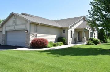 W153S7060 Rosewood Dr, Muskego, WI 53150-8199