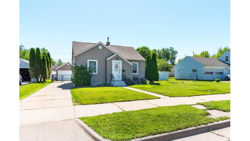 2605 26th St S La Crosse, WI 54601 by @properties La Crosse $189,900