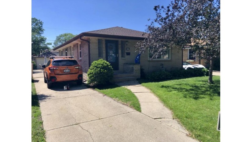 4363 S Taylor Ave Milwaukee, WI 53207 by Realty Dynamics $234,900