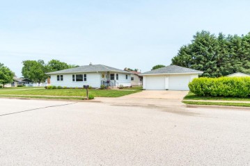 545 Youlon St N, West Salem, WI 54669