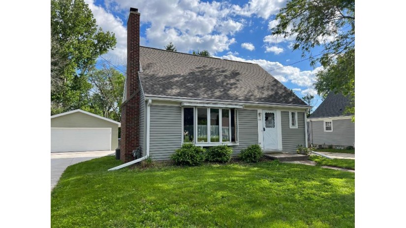 149 W Center Ave Cedar Grove, WI 53013 by Greystone Asset, LLC $194,900