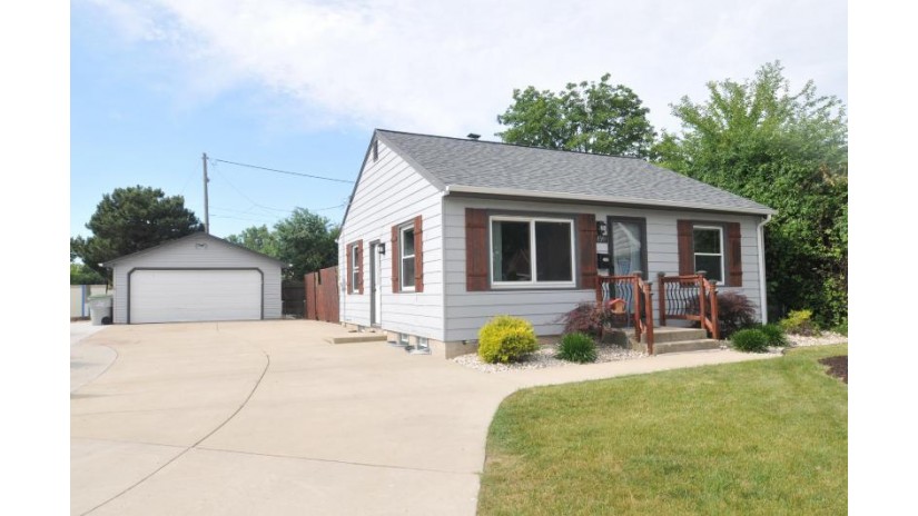 8509 W Adler St Milwaukee, WI 53214 by Jason Scott Realty & Management, LLC $189,000