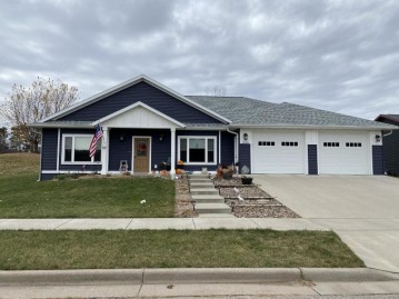 1600 Iris St, Holmen, WI 54636