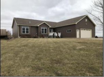 S4597 Erickson Ln, Jefferson, WI 53549