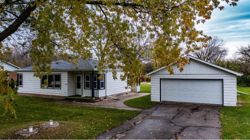 3536 County Rd A Oshkosh, WI 54901 by Century 21 Ace Realty $209,900