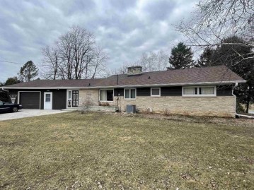 16410 Lax Chapel Road, Schleswig, WI 53042