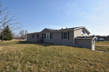 2880 Elo Road, Omro, WI 54904