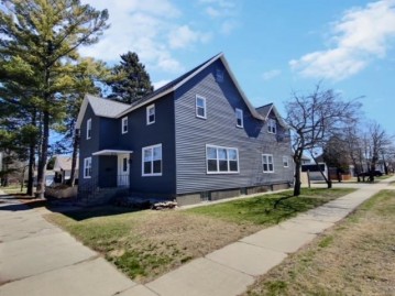 1035 W Hosmer Street, Marinette, WI 54143