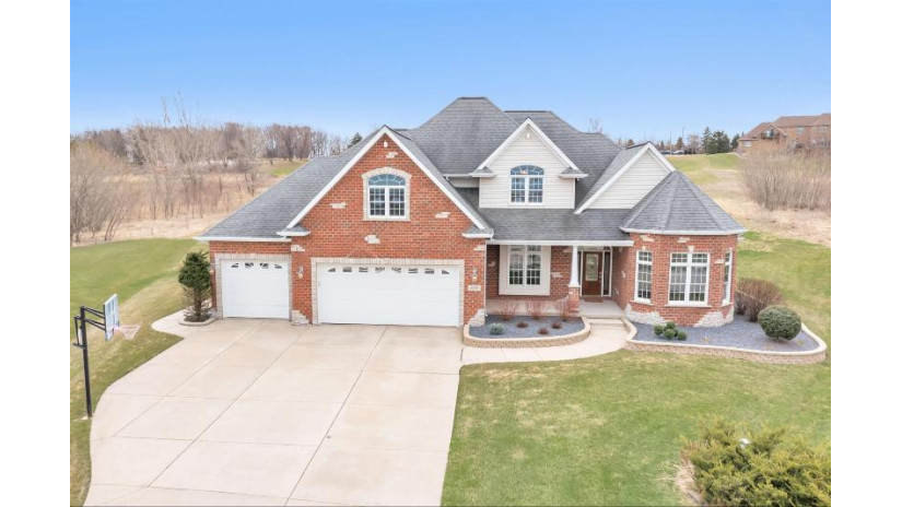 4095 Three Penny Court Ledgeview, WI 54115 by Shorewest Realtors $625,000