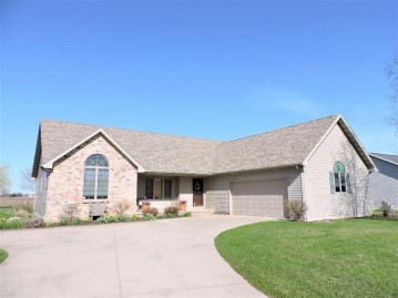 4393 Harbor Village Drive, Omro, WI 54963