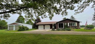 6205 Cream City Road, Oconto, WI 54153