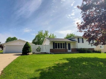 1100 W Cameron Street, New London, WI 54961-2244