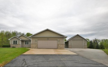 6271 Baywood Circle, Green Bay, WI 54217