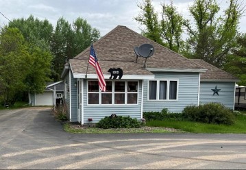 1012 W Bannerman Avenue, Redgranite, WI 54970-5004