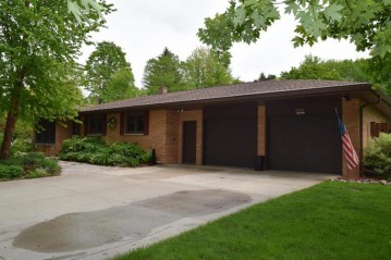 W3865 Evergreen Court, Taycheedah, WI 53049