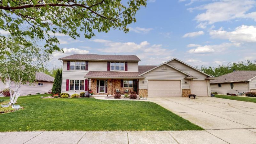 2430 Prairie Flower Lane DePere, WI 54114 by Keller Williams Green Bay $329,900