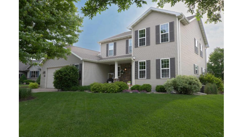 3998 Foxglove Lane Grand Chute, WI 54913 by Innovative Real Estate $379,900