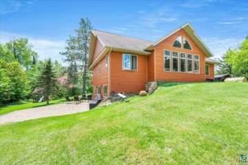 7464 South Senn Ln, Lake Nebagamon, WI 54849