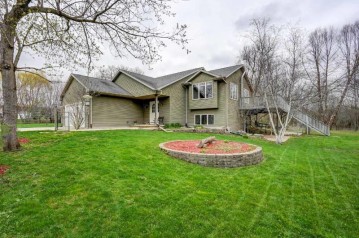 W1116 Schaller Rd, Albany, WI 53502