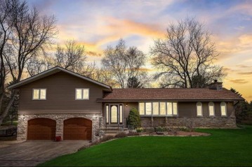 6714 Winding Way, Windsor, WI 53532