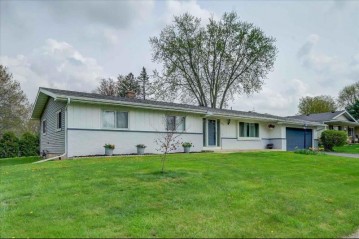 5322 Spicebush Ln, Madison, WI 53714