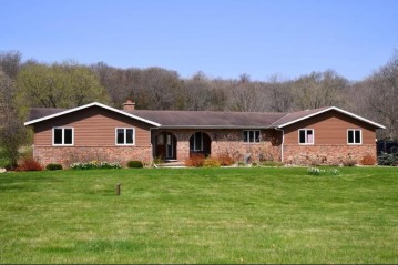 N2711 County Road J, Lodi, WI 53555