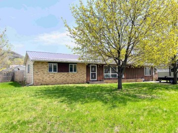 314 S State St, Prairie Du Chien, WI 53821